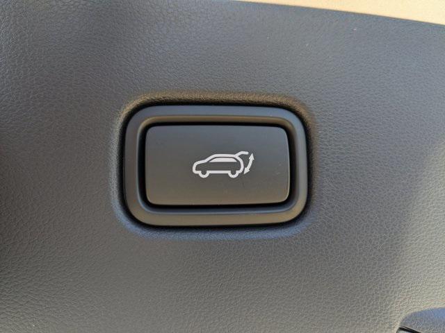 new 2025 Hyundai TUCSON Hybrid car, priced at $43,375