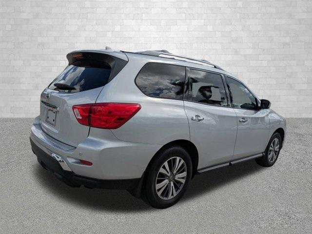 used 2020 Nissan Pathfinder car, priced at $11,832