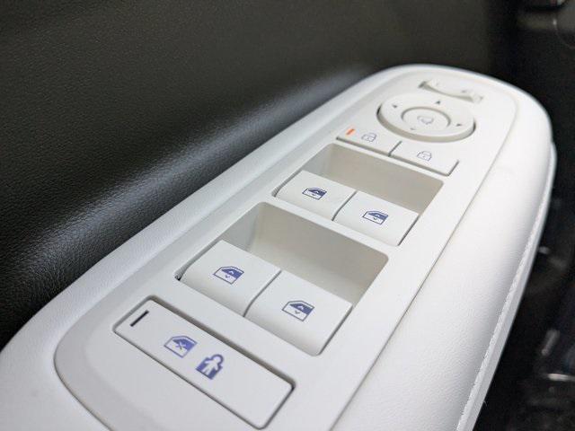 new 2025 Hyundai SANTA FE HEV car, priced at $49,794