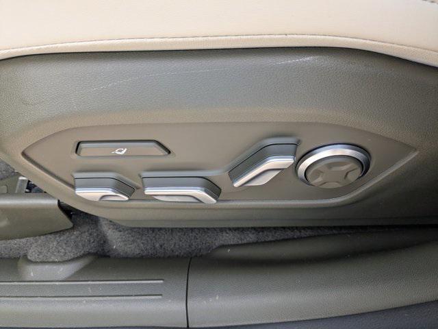 new 2025 Hyundai SANTA FE HEV car, priced at $49,794