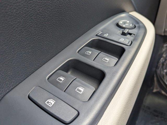 new 2025 Hyundai Venue car, priced at $26,025