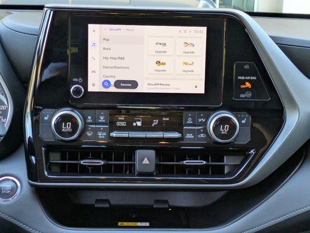 used 2023 Toyota Highlander car, priced at $33,935