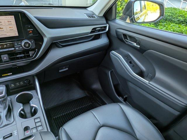 used 2023 Toyota Highlander car, priced at $33,935