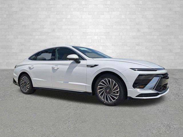 new 2025 Hyundai Sonata Hybrid car, priced at $39,775