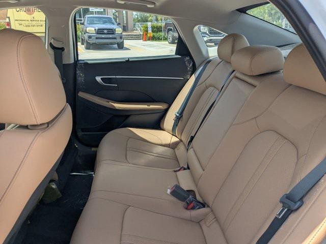 new 2025 Hyundai Sonata Hybrid car, priced at $39,775