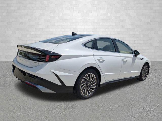 new 2025 Hyundai Sonata Hybrid car, priced at $39,775