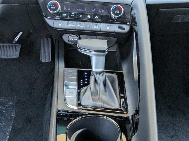 new 2025 Hyundai Elantra car, priced at $28,130