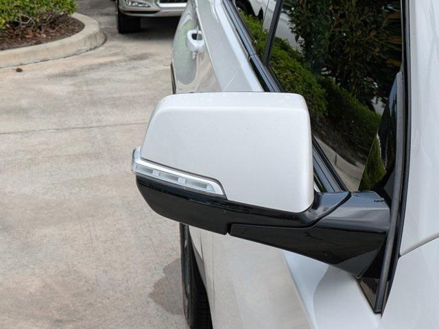 used 2020 Chevrolet Traverse car, priced at $26,499