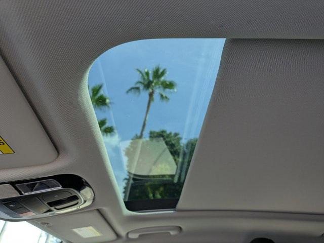 new 2025 Hyundai TUCSON Hybrid car, priced at $36,072