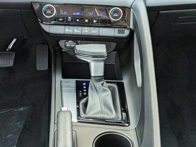 new 2025 Hyundai Elantra car, priced at $25,605