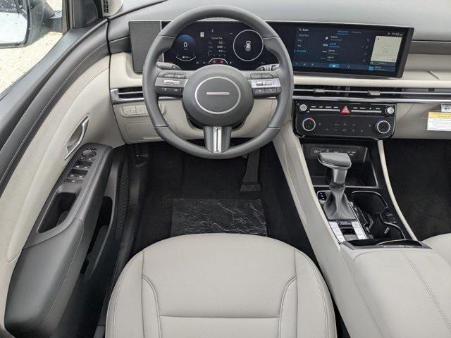 new 2025 Hyundai Tucson car, priced at $35,175