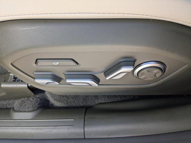 new 2025 Hyundai SANTA FE HEV car, priced at $51,874