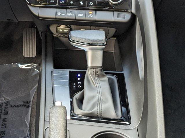 new 2025 Hyundai Elantra car, priced at $25,600