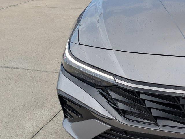new 2025 Hyundai Elantra car, priced at $31,230