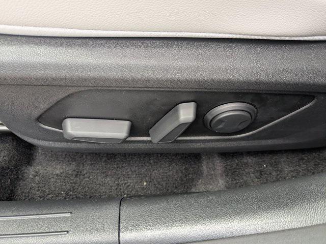 new 2025 Hyundai Elantra car, priced at $30,480