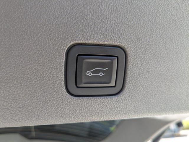 used 2020 Cadillac XT6 car, priced at $29,780