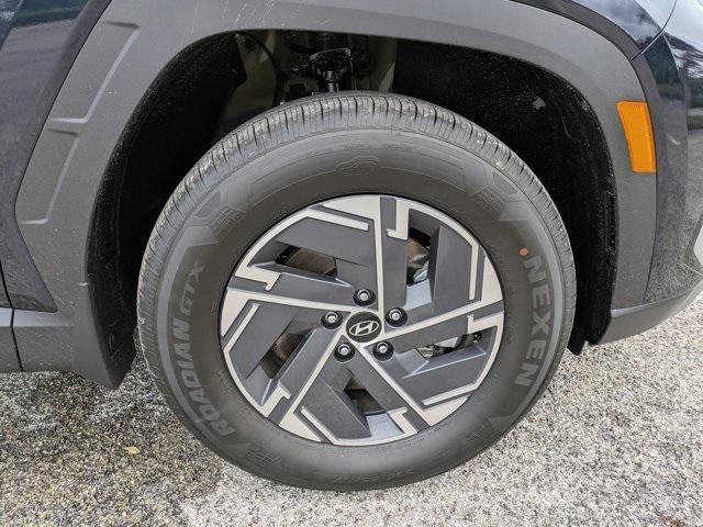 new 2025 Hyundai TUCSON Hybrid car, priced at $32,442