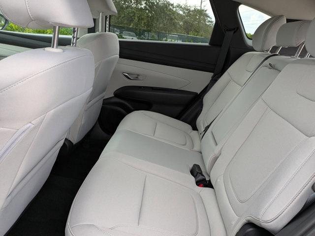 new 2025 Hyundai TUCSON Hybrid car, priced at $32,442