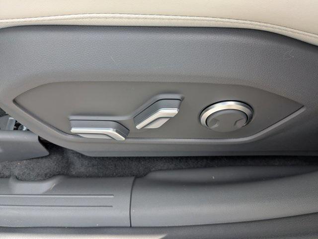 new 2025 Hyundai Santa Fe car, priced at $40,030