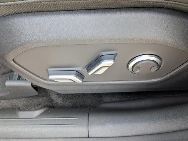 new 2025 Hyundai Santa Fe car, priced at $43,579