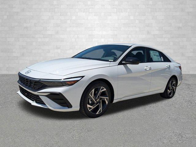 new 2025 Hyundai Elantra car, priced at $25,600