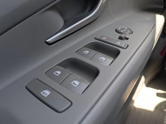 new 2025 Hyundai Elantra car, priced at $25,600