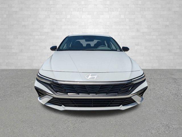 new 2025 Hyundai Elantra car, priced at $25,600
