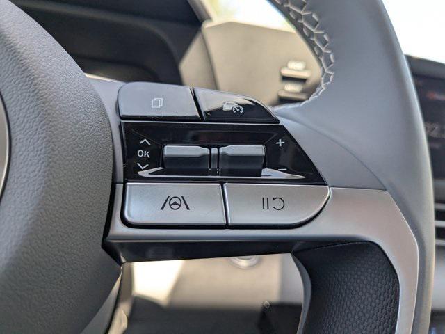 new 2025 Hyundai Elantra car, priced at $25,600