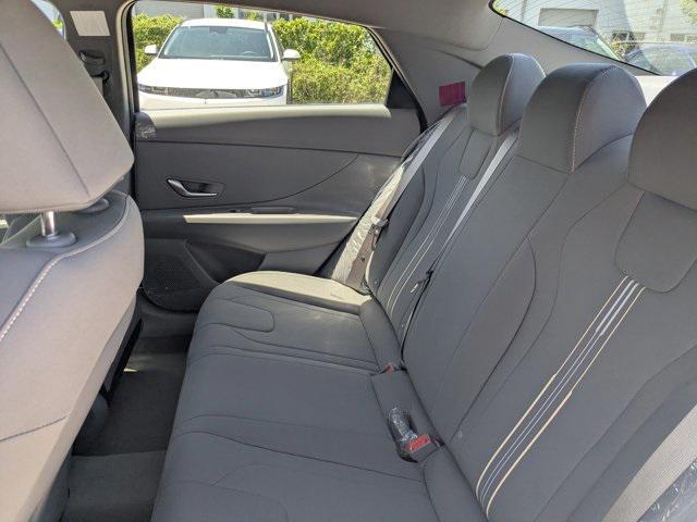 new 2025 Hyundai Elantra car, priced at $25,600