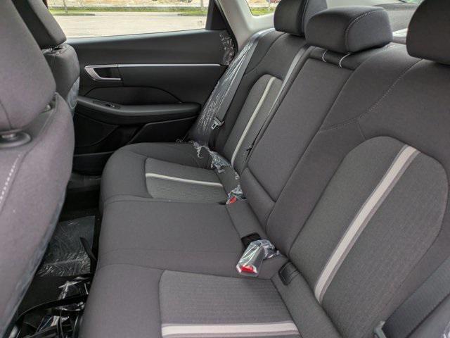 new 2025 Hyundai Sonata Hybrid car, priced at $32,180