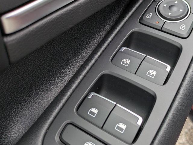 new 2025 Hyundai Sonata Hybrid car, priced at $32,180