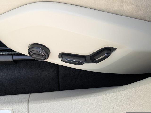 used 2023 Volvo XC60 car, priced at $36,112