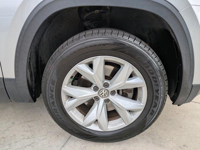 used 2018 Volkswagen Atlas car, priced at $17,184