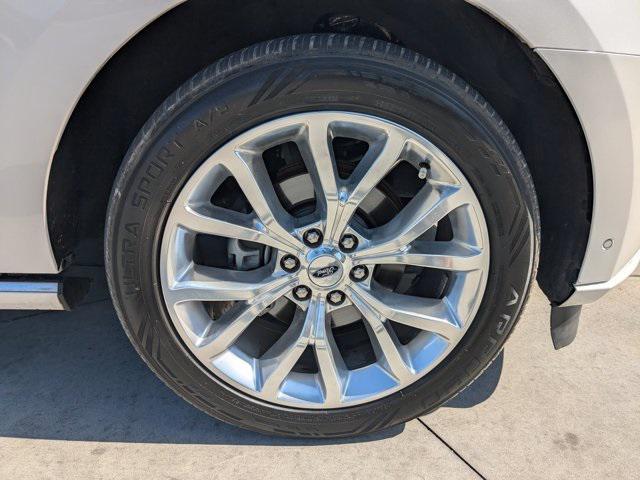 used 2018 Ford Expedition car, priced at $23,968