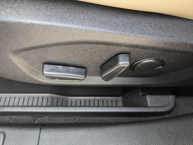 used 2023 Ford Edge car, priced at $24,602