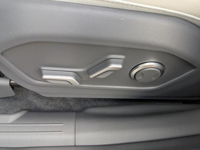 new 2025 Hyundai Santa Fe car, priced at $38,379