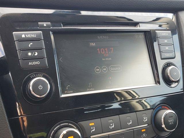used 2020 Nissan Rogue car, priced at $15,936