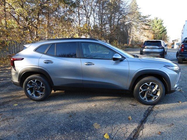 new 2025 Chevrolet Trax car, priced at $23,120