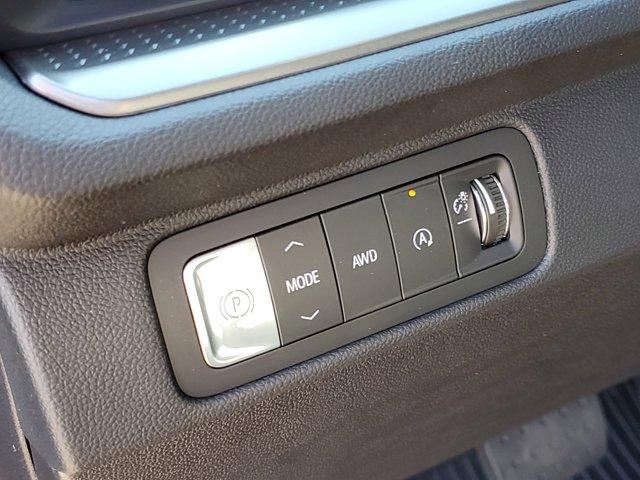 new 2026 Chevrolet Traverse car, priced at $49,630