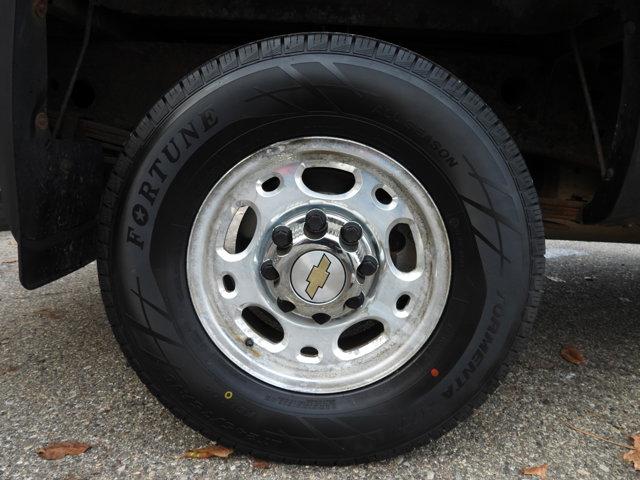 used 2005 Chevrolet Silverado 2500 car, priced at $15,988