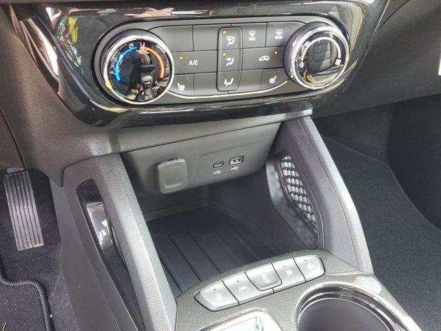 new 2025 Chevrolet TrailBlazer car, priced at $27,230