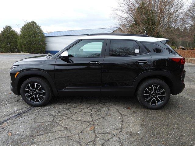 new 2025 Chevrolet TrailBlazer car, priced at $27,573