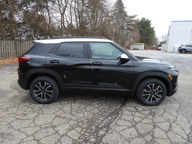 new 2025 Chevrolet TrailBlazer car, priced at $27,573