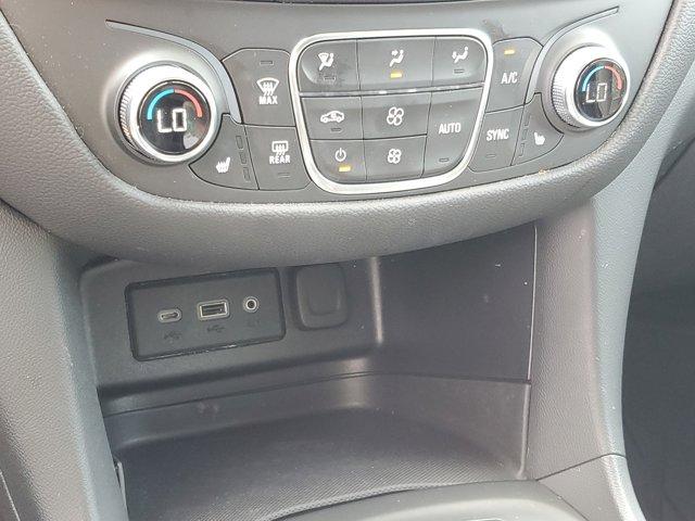 used 2022 Chevrolet Equinox car, priced at $20,887