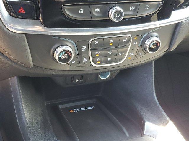 used 2023 Chevrolet Traverse car, priced at $31,986