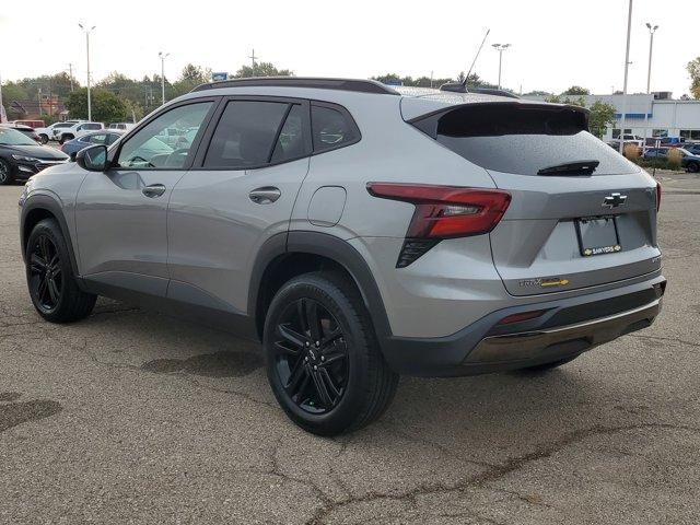 used 2025 Chevrolet Trax car, priced at $24,968