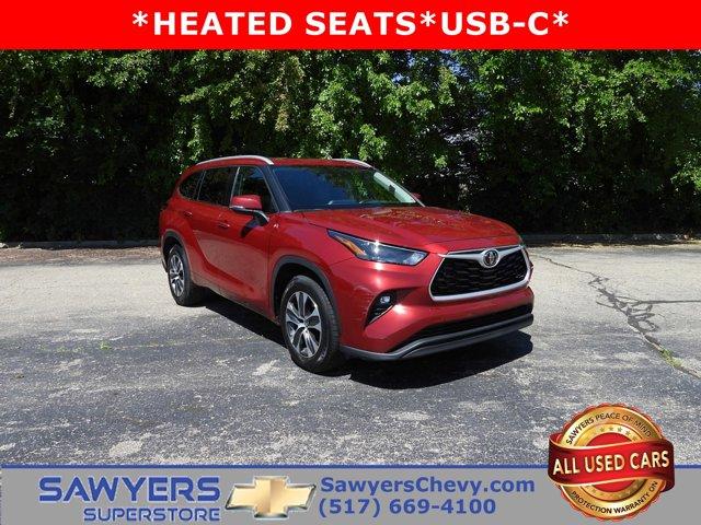 used 2022 Toyota Highlander car, priced at $30,874