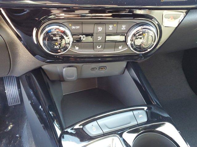 new 2025 Chevrolet Trax car, priced at $25,184