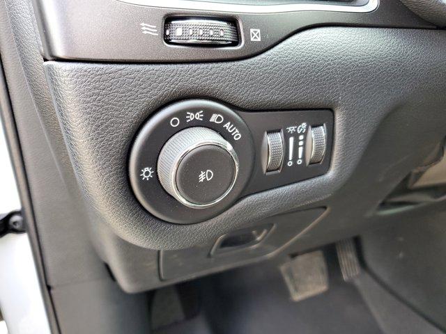 used 2019 Jeep Cherokee car, priced at $20,784
