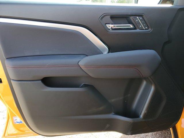 new 2025 Chevrolet Colorado car, priced at $44,298